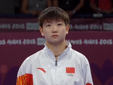 两小只个人颁奖时和一起颁奖时的对比,混双放在下一个视频了,太长了🤣#孙颖莎 #王楚钦