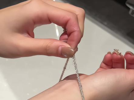 手链大了小了咱都有招🙌🏻#小众设计感 #串珠 #小妙招大作用