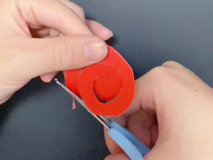 母亲节礼物手工,送给妈妈的玫瑰花#母亲节手工 #亲子手工 #手工玫瑰花 #一起玩手工吧 #母亲节