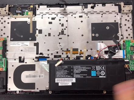 #笔记本维修 神州笔记本电脑充天看命,受不了维修更换电源口吧。 #拆机 #电脑知识 #电脑维修 #电脑知识