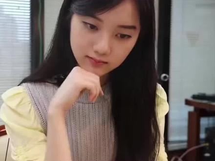 我觉得鹰姐无敌!你觉得呢?#围棋 #俞俐均 #黑嘉嘉 #战鹰 #女棋手