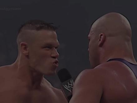 WWE“最伟大摔角手”约翰塞纳的传奇生涯 约翰塞纳将会在本周日举办的“周六夜主站赛”完成退役之战,他教会了我“永远不放弃”的精神,给我们带来了一个又一个经典剧情,致敬这位最伟大的摔角手,致敬我的偶像约翰塞纳#WWE #摔角 #约翰塞纳 #WWE英雄故事 #永远不放弃