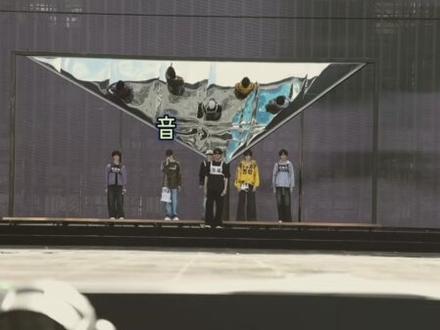 #左邓 是____让左邓只剩下并肩允许被我们所看到?
#左航邓佳鑫