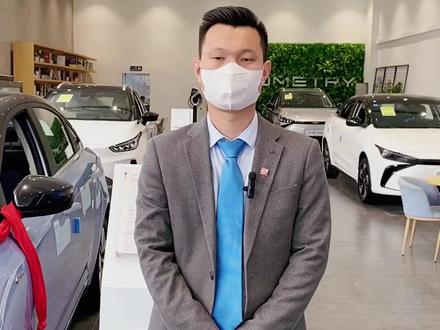 几何A行车记录sd卡在哪里插入?
来总监马上告诉您#抖音汽车 #车辆常识