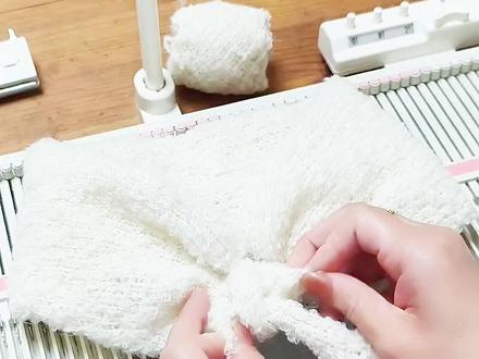 用编织机轻松刷出双层护脖小围巾 #编织机 #织女的日常 #围巾编织