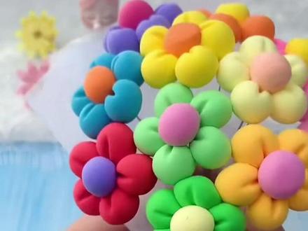 橡皮泥做的鲜花 🌼
小朋友们学会了嘛~
在家动手试试看吧😁