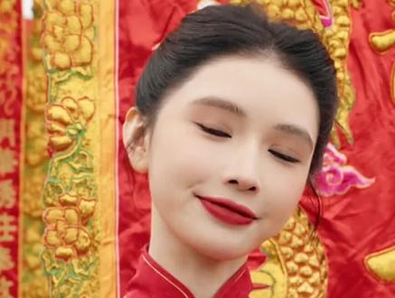 方圆谈与痞幼私下渊源,自曝做过医美引热议曾为男粉做性感视频 #方圆谈和痞幼友情#方圆承认做过医美#方圆#痞幼