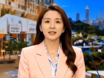 #家人们注意啦!重磅消息来咯,2026年考研初试成绩查询时间正式定了!多地教育部门已经明确,2月28日起各招生单位就会陆续开通查分通道,多个省市都确定在2月28日当天查分,像北京、天津、河北、吉林这些地方是早上8点就能查,内蒙古、黑龙江、上海、浙江、福建是上午9点,江苏和新疆则是上午10点,山西、辽宁、湖北、广西、四川、甘肃这些省市也都是28日当天公布成绩,大家一定要盯紧时间! 查分的渠道给大家整理了5个,全是官方正规渠道,千万别走错路防诈骗哈!第一个是研招网,登录中国研究生招生信息网,进入成绩查询页面,选报考院校就能查;第二个学信网,关注学信网公众号,绑定账号后点指定链接就能查;第三个直接去报考院校的研究生院官网,找初试成绩查询窗口按提示操作;第四个是报考院校所在省区的教育考试院官网,注意不是考点所在的省份哦;第五个更方便,微信直接搜“考研初试成绩查询”,点进去按页面提示就能查分,大家挑自己顺手的来就行。 出分之后的事儿也得提前心里有数!如果你的预估分和实际成绩差得比较大,别慌,第一时间看报考省区或招生单位的通知,申请成绩复核就可以。要是分数比较理想,那立马全身心准备复试,多关注目标院校官网的复试通知,也可以问问师兄师姐的复试经验,稳扎稳打。如果分数没考过线,或者没达到心仪院校的录取线,也别灰心,赶紧关注调剂信息,选合适的调剂院校,提前了解清楚调剂院校的复试科目,抓住调剂的机会! 最后再提醒一句,所有查分信息都以招生单位官方发布为准,一定要通过官方渠道查分,谨防各类诈骗信息!也祝所有考研的小伙伴都能查到理想的分数,顺利上岸!#26考研#退役大学生#退役大学生士兵计划#退役大学生士兵专项计划#考研出分