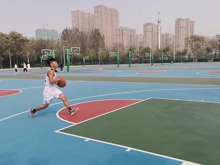 后卫进攻技术 | 九十度突破进攻方法2 #篮球干货 #篮球上篮