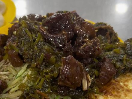 牛肉凉面+牛肉+小孩+雪菜肉丝+煎蛋+小笼包#南京美食 #alldayguyguy #电子野猪 #牛肉面 #南京话