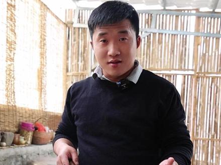 山野寻春,满载而归,野芹菜炒咸肉,香椿头煎蛋,一口皖味春鲜,这才是安徽人的春天#新农人计划2026#乡村守护人 #念庐乡胡大海 #香椿