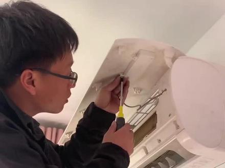 拆卸美的省电星内风机!