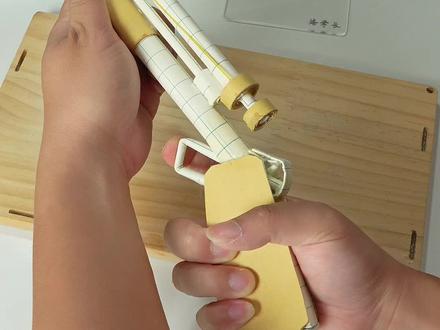 教你用纸做泵动式散弹枪~ #手工diy #手工制作 #创意折纸