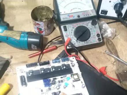 海信55寸液晶电视机开机一分钟左右自动关机,原来坏的东西就只有一个