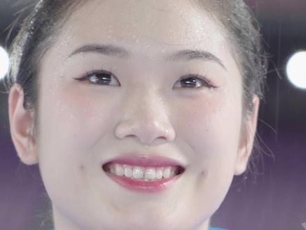 9月23日浙江杭州,开幕在即 绽放最美的笑容,长龙航空的45名空乘人员组成了本次亚运会开幕式的引导员队伍#杭州亚运会 #杭州亚运会开幕式 #亚运最前线 来源:纪录片《绽放》