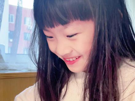 熊孩子让她学习,她居然偷偷做安静书?你喜欢做安静书吗?#手工diy #萌娃日常 #亲子互动#vlog日常 #记录真实生活 @DOU+小助手 @抖音创作小助手 @抖音热点