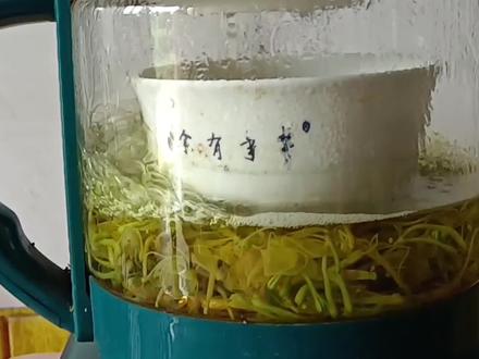 金银花露在家也能做,这方法是98岁的老奶奶告诉我的,赶紧去看看 #金银花 #野生金银花