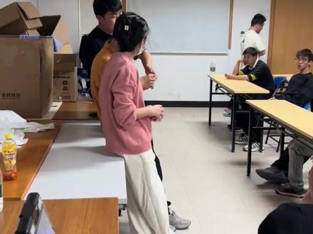 为什么在简历上写QQ邮箱不可以呢?#邮箱
