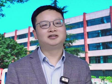 一款被大家称为"龙虾"的开源AI智能体工具OpenClaw火了,“养龙虾“到底是“办公神器”还是“安全陷阱”,成为社会大众的热议话题。重庆邮电大学网络空间安全与信息法学院副院长、工学博士、教授祝清意全面解读OpenClaw的技术价值与风险边界,为社会大众提供最实用的安全指引。
来源:光明网重庆频道
#光明师享荟 #重庆邮电大学 #OpenClaw #养龙虾 @抖音小助手 @DOU+小助手