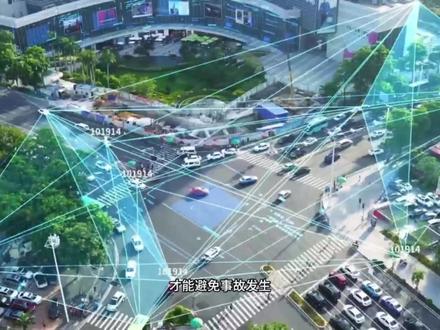 智驾失灵撞向环卫工,车主问题最大#智驾 #辅助驾驶 #环卫工