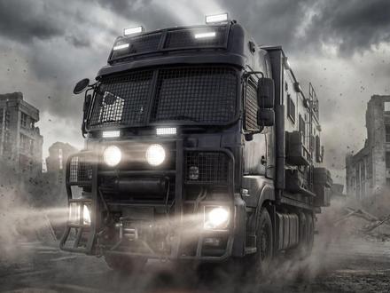 第一集丨危机爆发前,我把我的重卡改装成了钢铁巨兽! #末日生存 #末世文 #末世来袭