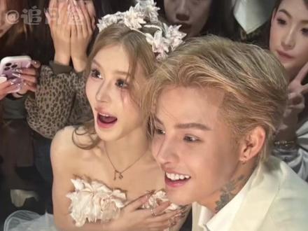 #殷世航傲娇美宣布结婚 殷世航傲娇美官宣结婚,要一直幸福下去啊!#殷世航 #傲娇美 #网红 #结婚