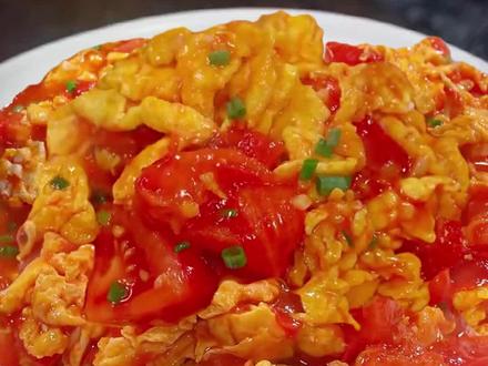 西红柿炒鸡蛋到底怎么做才不腥不腻,酸甜可口呢?今天我就分享一个诀窍,教你如何做出大厨的味道……#家常菜 #鸡蛋 #西红柿 #西红柿炒鸡蛋 #炒鸡蛋