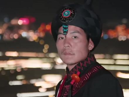 12月12日,七星山荒野求生赛选手“刀疤哥”受贵州毕节文旅邀约推荐家乡,带粉丝云游打卡。@抖音小助手 @DOU+小助手 #刀疤哥 #毕节文旅