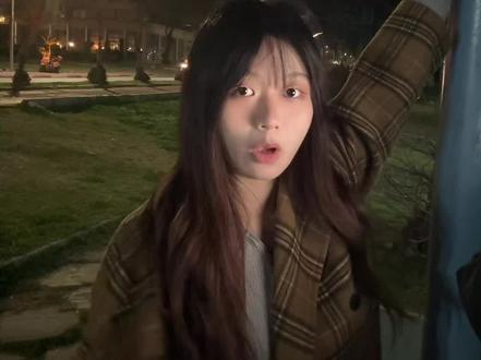 我要擦皮鞋 嗯嗯🤔#雷霆 #无声卡清唱挑战 #拼好歌 #抽象 #留学日常 @DOU+小助手 @DOU+上热门