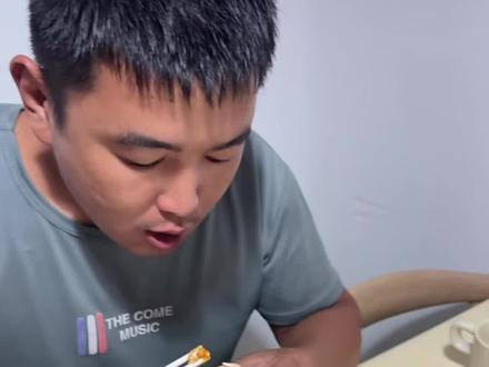 离婚两年多,当初为什么离婚?很多朋友问,今天统一回复一下大家,说这些不是为了什么,只是坦然面对,接受过去,展望未来,前半生已然过去,是我也不是我,后半生为自己活,希望所有的姐妹都活成自己想要的样子,你不差,只要你努力,是金子总会发光,爱自己才是女人终身的事业,有了爱锦上添花,无人爱也无妨,自己才是自己永远的避风港#记录真实生活 #单亲妈妈#离婚的女人#和前夫的故事