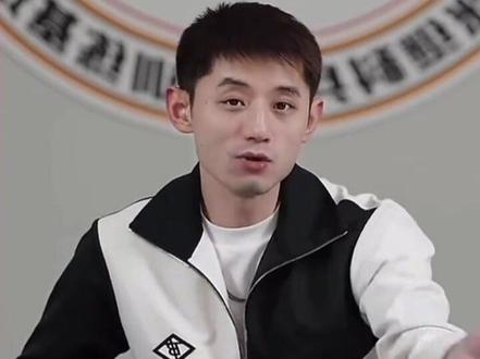 给不懂球的黑子们看看#张继科 专业的解释!#樊振东小胖 只要 拧和搓两招,轻轻松松赢球!#乒乓球