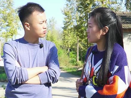 邻庄一个大姐来到我们村,说是来打听人的!没想到弄半天是来打听我的呢!#农村喜剧 #村里那些事 #搞笑 #反转 @徐墨菲🔥 @沭阳小霞子🎤