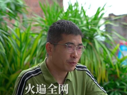 我敢预言:莫氏鸡煲火不过三个月! 外地朋友非要去打卡,排队3小时,结果彻底破防了!
这就是最近刷屏的网红店“莫氏鸡煲”?
靠流量撑场面,服务全无。#莫氏鸡煲 #五一