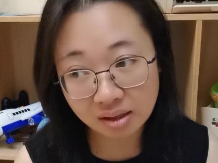 盈公主宁愿签纳迪尔也不签阿迪,这背后有怎样的商业考量?#盈公主 #纳迪尔 #阿迪 #阿迪ADI #adicosma
