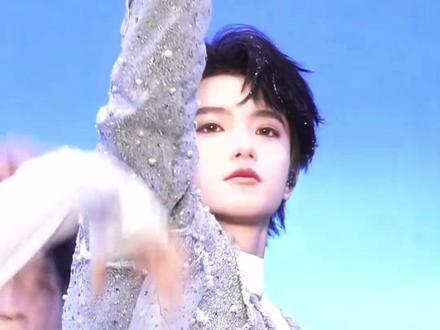 穆祉丞,这一次终于轮到你闪闪发亮了#穆祉丞 #tf家族 #时代峰峻 #励志 #热血