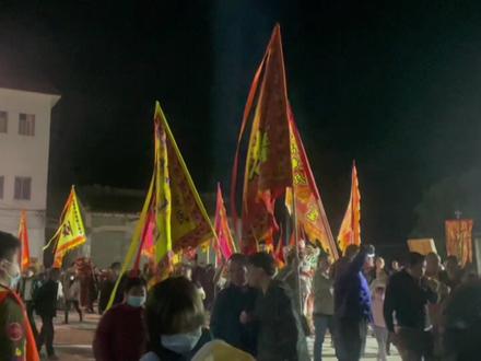 肇庆活道特色🧨#这才是过年该有的气氛 #弘扬和传承民俗文化 #非物质文化遗产 #晒出家乡的春节烟火气
每年村的节日💥
庙公出巡 国泰民安 风调雨顺 身体健康