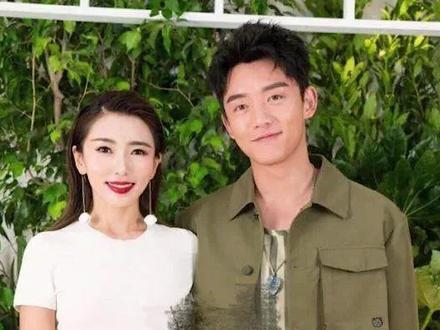 圈中好友也说:遇见苗苗后,郑恺凌厉的眼神和气质都消失了