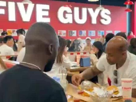 美国最好吃的汉堡入驻上海味道怎么样?#五一种草大会