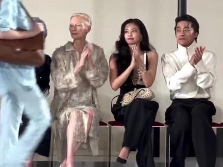 “人间香奈儿”全员集合!香奈儿这场首尔大秀竟把半个娱乐圈都请来了!#香奈儿大秀 #权志龙 #jennie #TildaSwinton #时尚