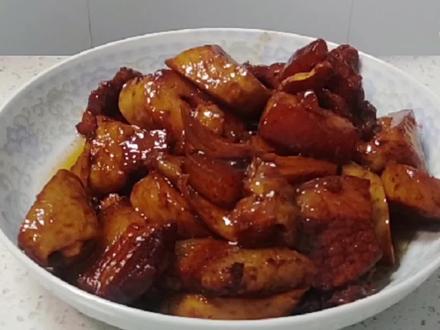 面筋烧肉 红烧肉 烧大肉 猪肉 #红烧肉 #在家做美食 #家常菜 #简单美食 #秘制红烧肉 #美食教程 #美食 #爱生活爱美食