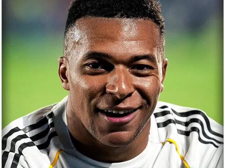 谁是皇马最硬的男人?答案只有姆巴佩! #皇马 #姆巴佩 #足球