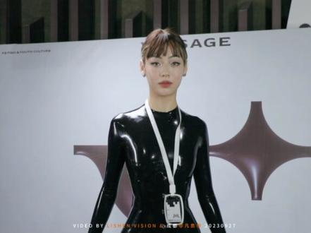 这里有一群很酷且特别的人,但没有一个是怪胎!#亚文化 #胶衣 #latexgirl #高级感 #视觉冲击