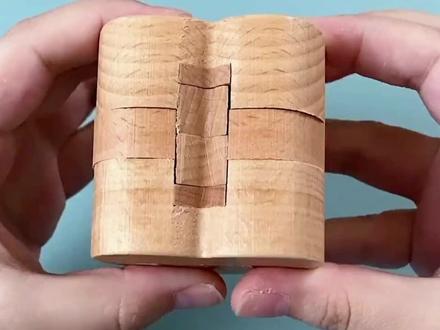 木头也可以变得浪漫,这个爱心鲁班锁的拼法你学会了吗?#益智玩具 #鲁班锁 #孔明锁 #解压 #动手动脑