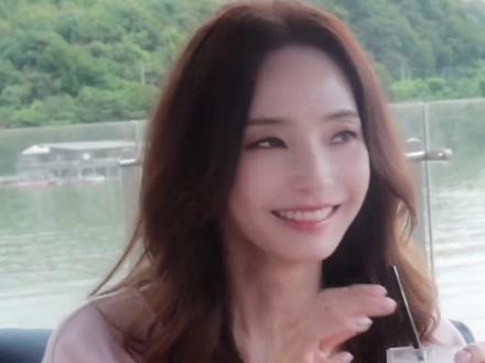 古早韩剧氛围感的神!那些惊艳岁月的白月光#韩彩英自带韩剧氛围感 #韩彩英 #古早白月光 #半岛大超炮 #逆龄颜究计划