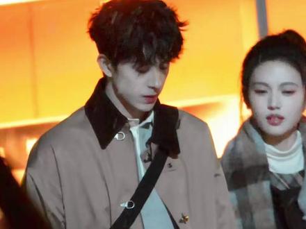 敖瑞鹏沈羽洁《不二之臣》同框路透,小情侣闹别扭了! #娱乐评论大赏 #路透