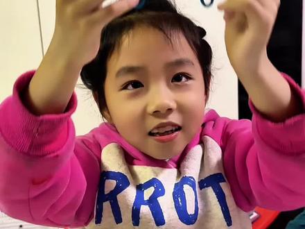 新年带娃怎么能不做一幅装饰画呢?#亲子手工 #原创视频 #新年手工制作 #亲子手工制作 #谁教的娃这么优秀😀