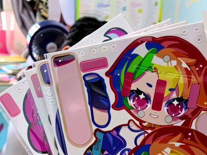 这是一款孩子看了都会喜欢的小马款式#纸偶人安静书 一套就有六个主题角色,每个款做起来都可好看了#手工diy #专注力培养 #儿童益智