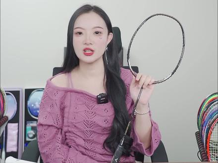 胜利最受欢迎的中端球拍小隼,不服来辩#羽毛球 #羽毛球拍 #威克多 #小隼