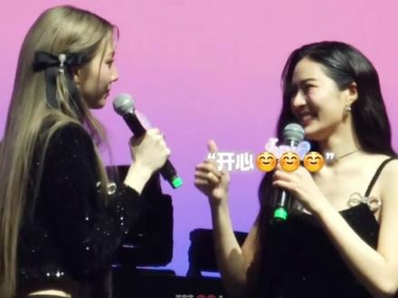 玲:这话谁教你说的!奥:冤枉啊,我自己想出来的…玲的准则就是,她的奥奥不能说奇奇怪怪的中文 #lingorm #linglingkwong #ormkornnaphat #万万没想到 #谁还没个隐藏技能