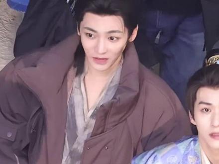 这个《碧血蝉》拍摄地是有多荒,大家也太拼了 #侯明昊 #碧血蝉 #路透